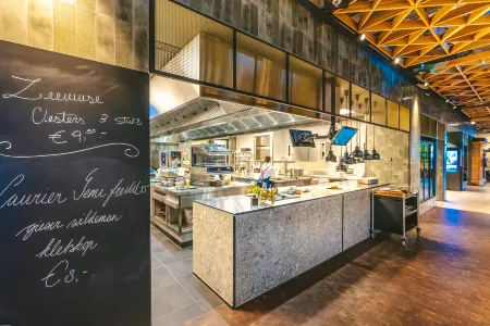 Four Elements Hotel Отели рядом с достопримечательностью «Frankendael»