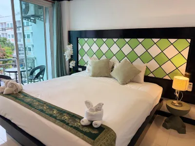 Cozy Residence Patong Hotel in zona Preecha Phuket Language School