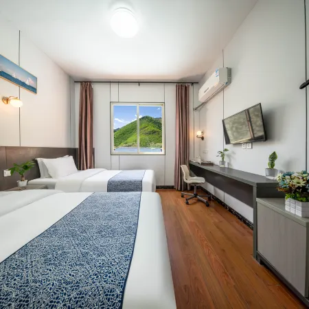 Blue Joy Hotel (Jiuzhaigou Eternal Love Branch)