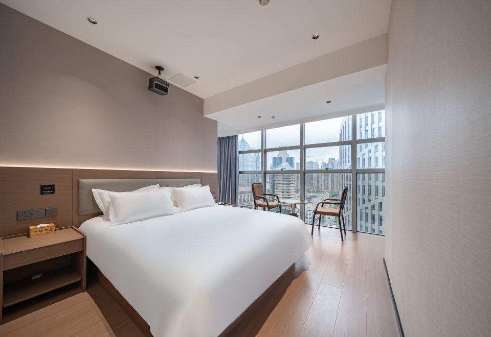 와이탄 뷰 객실 내부