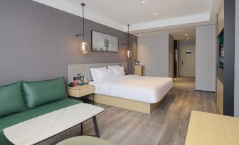 Yayue Hotel (Lüliang Liulin North Avenue)