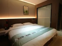 西安菠蘿精品飯店 灞橋站附近的飯店