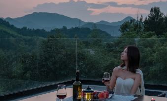 Anji Mountain Villa Retreat A Designer Hideaway with Private Hot Spring