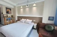 Yipin Duplex LOFT Homestay (Zibo Wuyue Plaza) - مطابخ