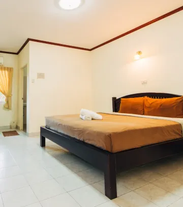 เรือนลมโชย