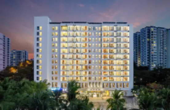 三亞京華大酒店（南山寺崖州灣科技城店） 鄰近三亞市崖城集貿市場的酒店