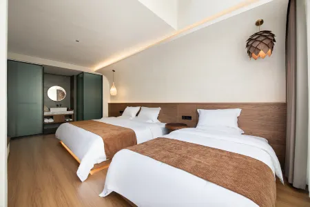 Mu Yun Wan Hostel, Shennongjia (Huong Khe Yuen Scenic Spot Shop) Отели рядом с достопримечательностью «Muyu Town»