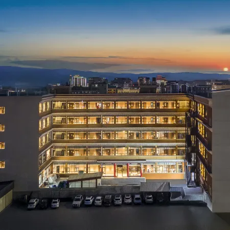 Morning Hotel (Abazhou Ngawa)