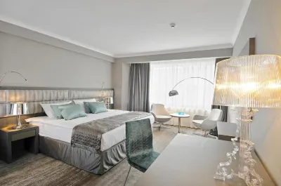 Hotel Agenda Louise Hotels in Chatelain