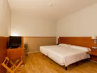 Onix Rambla Hotels near Casa Batllo