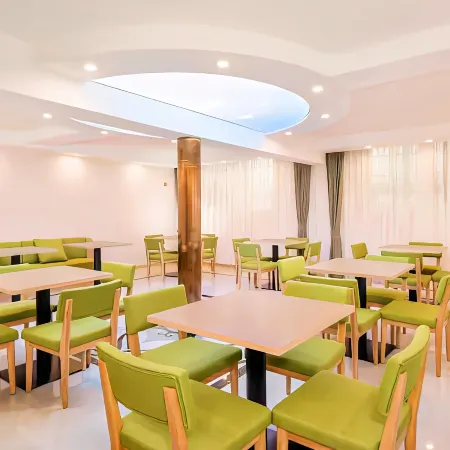 Vienna 3 Best Hotel Hunan Taojiang Furong West Road Pedestrian Street Branch