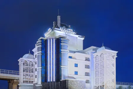 Hotel Valentine Chiryu Отели рядом со станцией Chiryu Railway Station