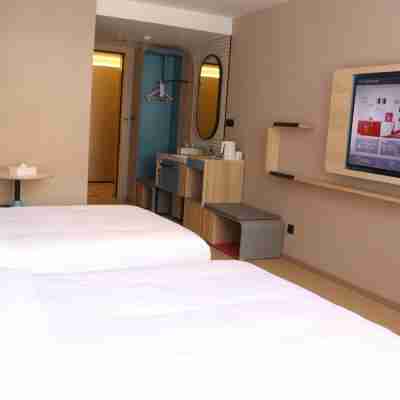 Homeinn Hotel (Saga) Rooms