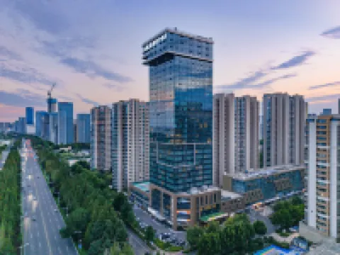 Cloud Glam Seaview Hotel