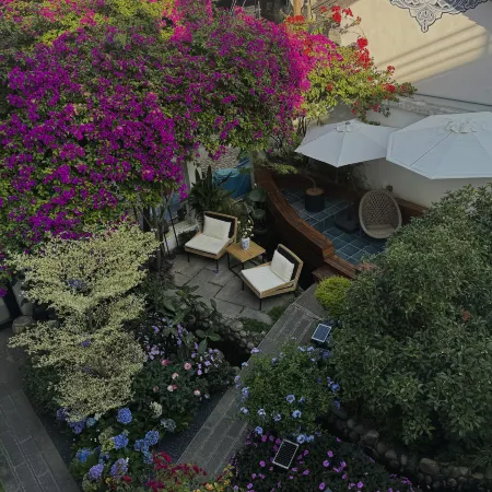 Dali Ancient City Four Seasons Homestay (Guangwu Road)
