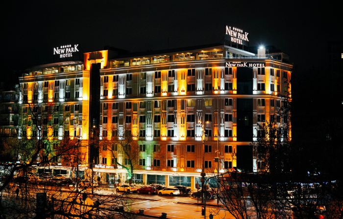 NEW PARK HOTEL