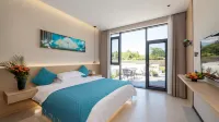 Jiuhua Mountain Jiuguniang Homestay (Tourist Service Center)