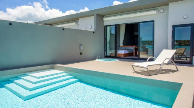 Feliz Villa Suite Kourijima View