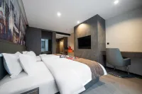 Donggong Shangpin Hotel (Huzhi)