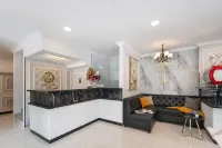 Cove Wyneth Hotels in Benda Subdistrict