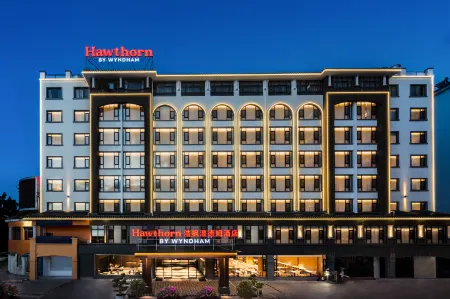 Hawthorn By Wyndham Puer Отели рядом с достопримечательностью «Daijiaxiang Ancient Buildings»