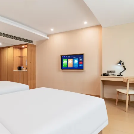 Golden Phoenix Holiday Inn