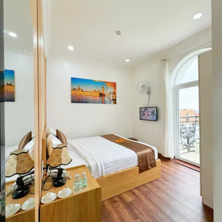 Thuy Duong Hotel Dalat Отели в г. Далат