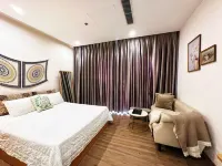 Capsule Eco Park Hotels in Xuan Quan