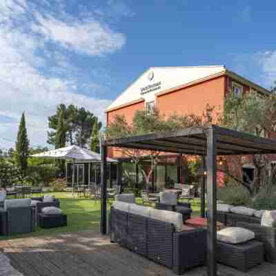 Best Western Terre de Provence Hotel Exterior