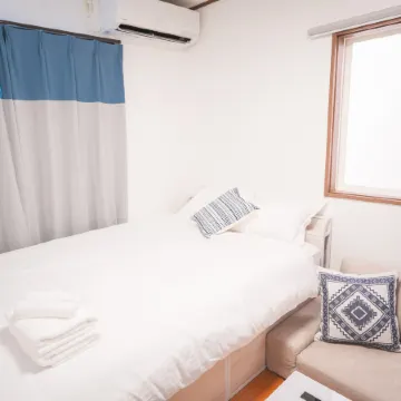 kugenuma Surf & Stay Отели рядом с достопримечательностью «Пляж Дзуси»