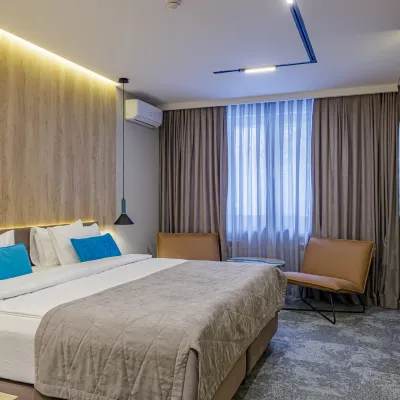 TAY-House Hotels near Kok Tobe