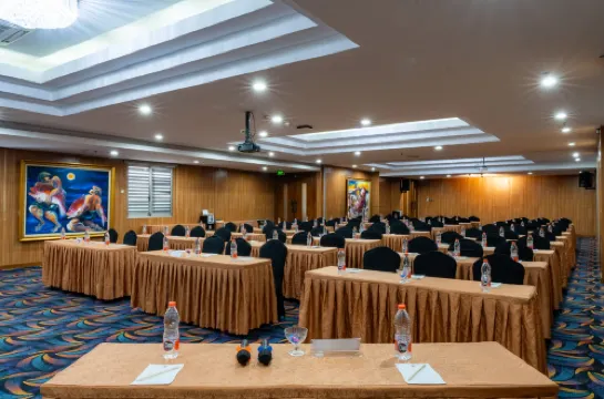 Sotis Residence Pejompongan Nổi bật Photos