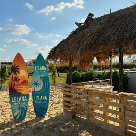 LeLaNa Farmstay Camping Отели рядом с достопримечательностью «Ресторан Ribs Mann»