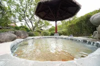 Wugong Mountain Rongyuan International Hot Spring Resort - Pools