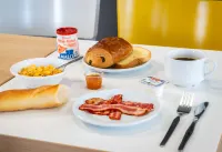 B&B Hotel Angers 2 Université - breakfast