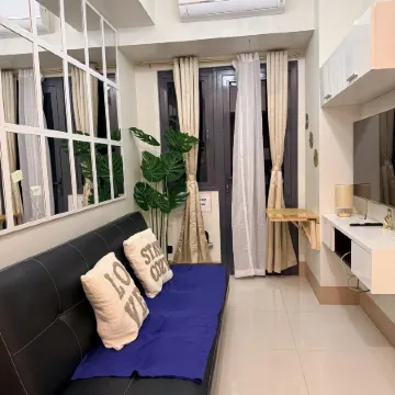 Staycation at Shore by Layandy