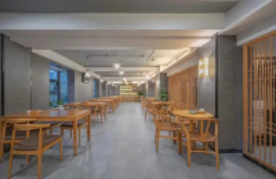 Jingfang E-sports Homestay (Tongchuan Bridge Shenghua Plaza)