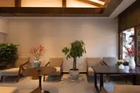 YUN XIANG  HOTEL (Zhongyi Market Branch, Lijiang Ancient Town) - 신규