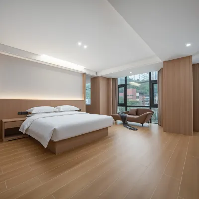 Ruijiaxi Hotel (Guiyang Flower Orchard White House Art Center Branch) Hotel in zona Commercial College of Guizhou South Campus