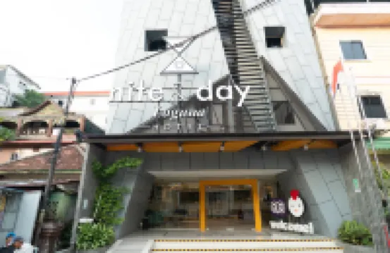 Nite & Day Laguna Bintan