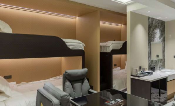 D ONE E-Sports Hotel