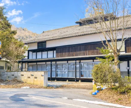 KOMINKA HAKUBA