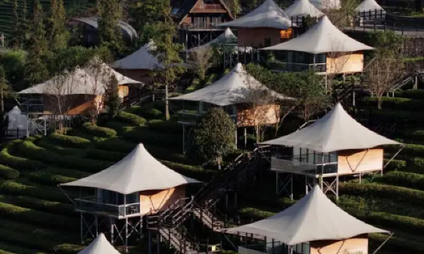 ที่ตั้งแคมป์ยี่เซียงซาน และโรงแรมบันซาน