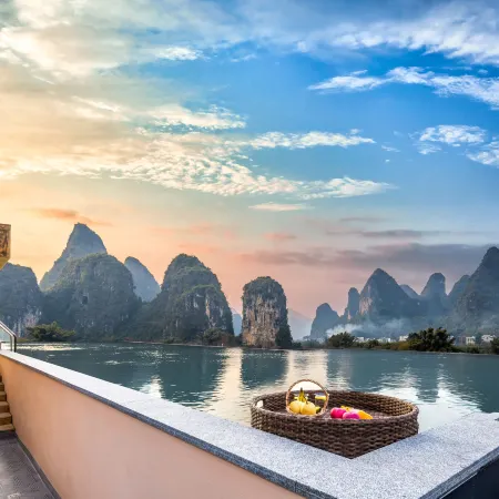 Yuanchuan · YinShe Vacation Apartment (Yangshuo Ten-Mile Gallery Yulong River)