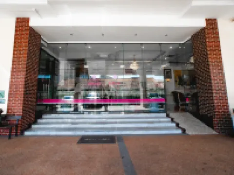 Banbua Grand Udon Hotels in Udon Thani