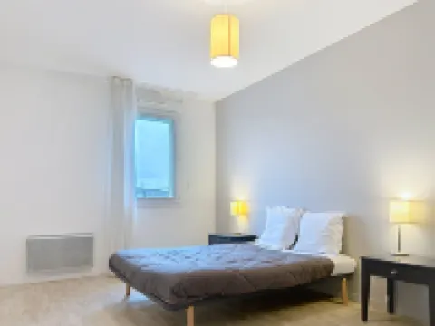 Terres de France - Appart Hotel Rouen Flaubert Hotel a 