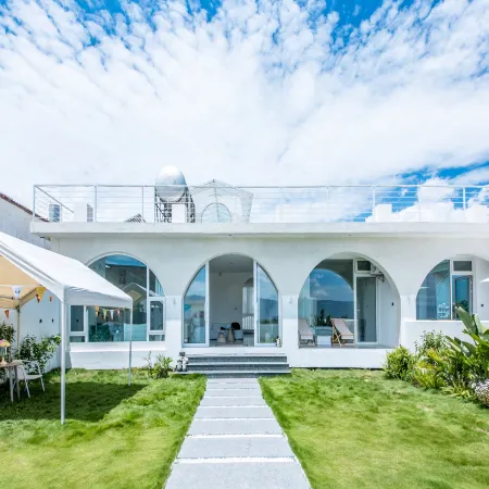 Clouds Know·Designer Homestay (Dali Erhai Caicun Pier)