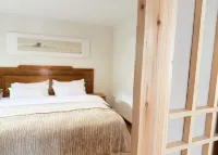 Feixian Lake Art Venue Homestay