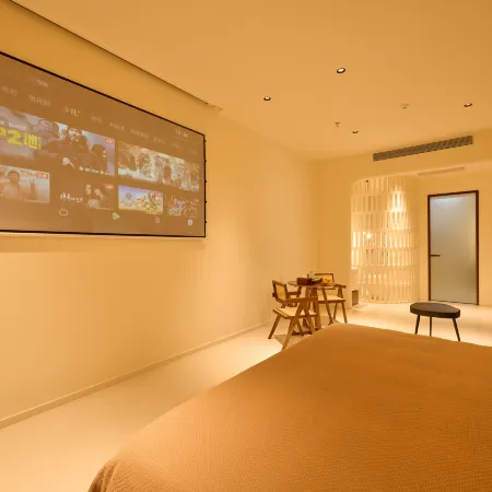 Golden Beach Seaside Inn · Designer Seafront Homestay (Dalian Xinghai Square Branch)