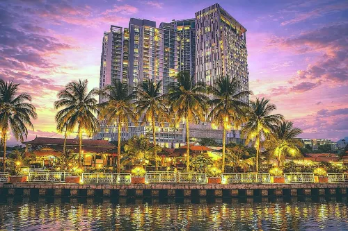 The Shore Residence By FH Management